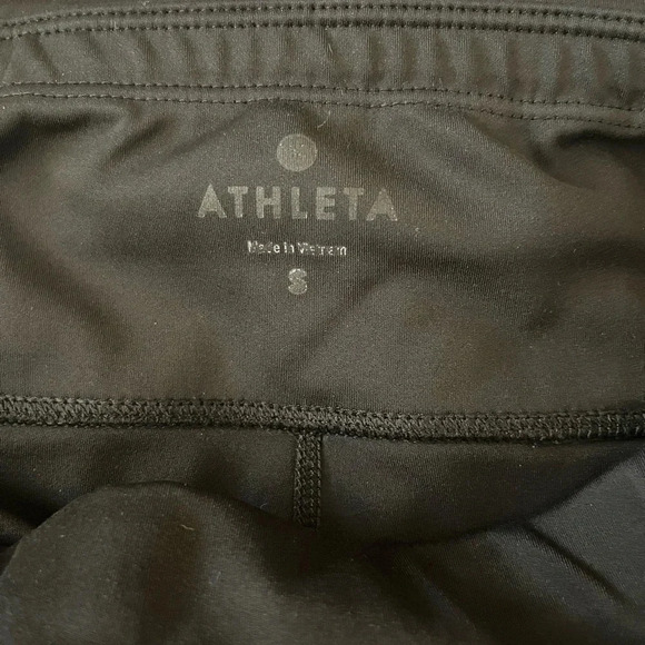 Women’s Athleta thick compression style leggings, black Small - Picture 3 of 4